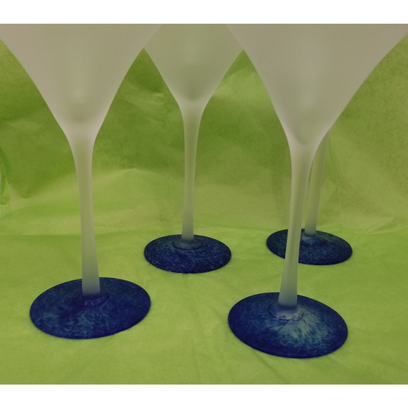 Four frosted grey geese vodka martini glasses cobalt blue bases 7.5" tall - Picture 8 of 12